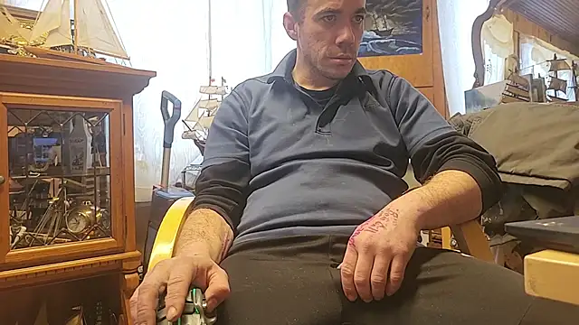 ScubaStevex online show from February 10, 2026, 1:15 pm