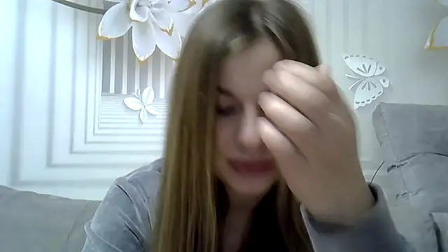 Snapshot of TinaFun4u chatting on December 15, 2024, 1:35 am TinaFun4u online show from December 15, 2024, 1:35 am