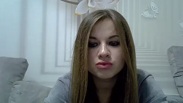 Snapshot of TinaFun4u chatting on January 3, 2025, 9:26 pm TinaFun4u online show from January 3, 2025, 9:26 pm