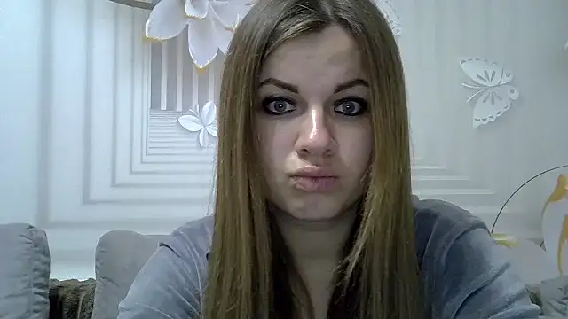 Snapshot of TinaFun4u chatting on February 28, 2025, 8:28 pm TinaFun4u online show from February 28, 2025, 8:28 pm