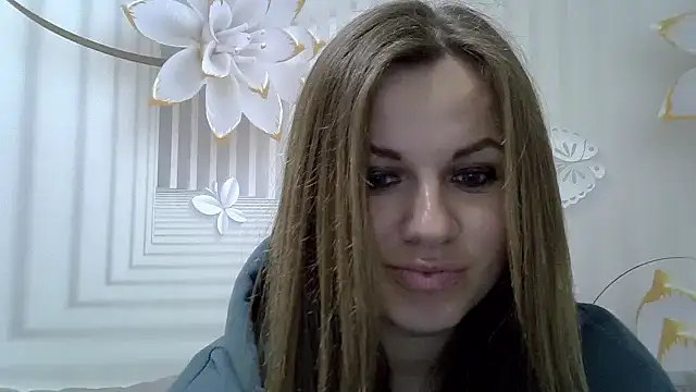 Snapshot of TinaFun4u chatting on March 18, 2025, 3:31 am TinaFun4u online show from March 18, 2025, 3:31 am