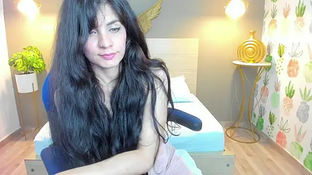 elissa iris online show from January 2, 2025, 8:35 pm