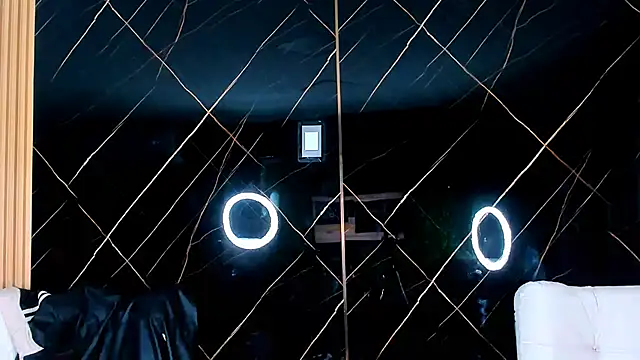 Owen Muzcle online show from November 11, 2025, 2:22 am