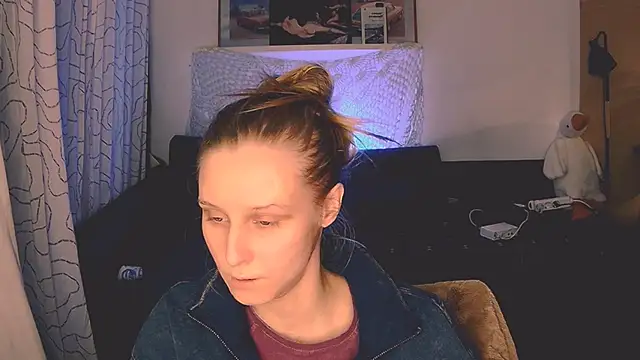 KatiKate online show from December 7, 2024, 9:00 pm