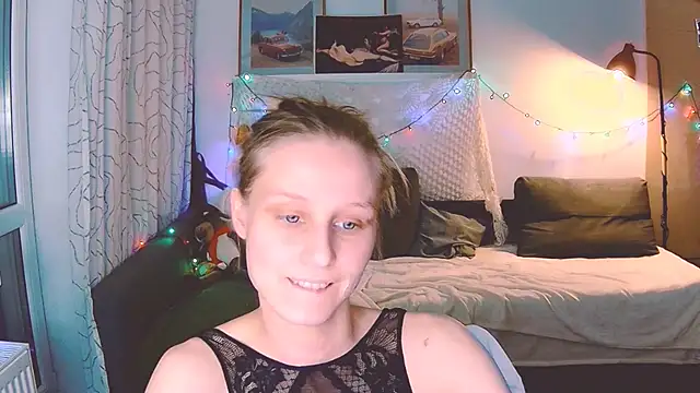 KatiKate online show from December 23, 2024, 10:33 pm