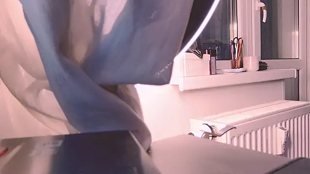 KatiKate online show from February 18, 2025, 6:58 pm