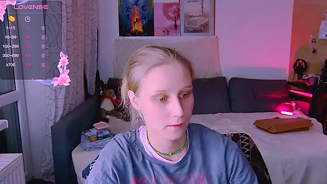 KatiKate online show from March 13, 2025, 10:21 pm