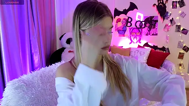 BattyMelody online show from November 8, 2025, 10:04 am