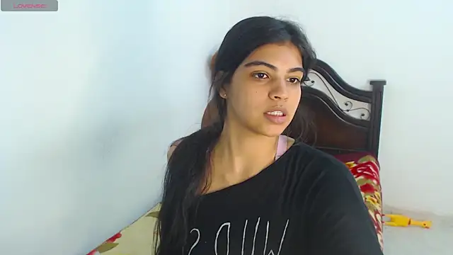 Pocahontas Princess  online show from December 3, 2024, 8:06 pm