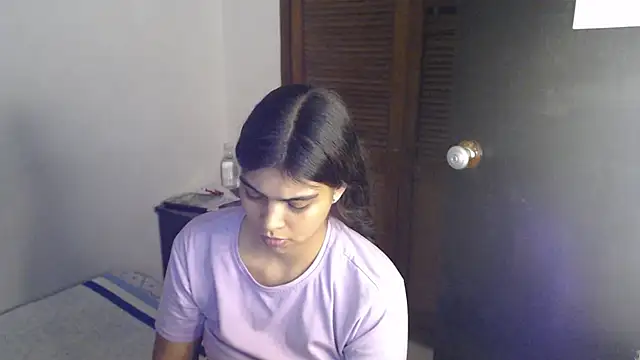 Pocahontas Princess  online show from September 17, 2025, 4:03 am