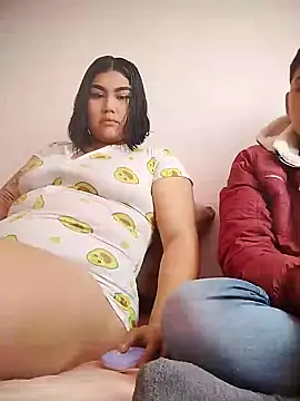 Snapshot of Marilin_Jessie chatting on December 13, 2024, 7:21 pm Marilin Jessie online show from December 13, 2024, 7:21 pm