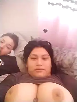 Snapshot of Marilin_Jessie chatting on December 14, 2024, 1:59 pm Marilin Jessie online show from December 14, 2024, 1:59 pm