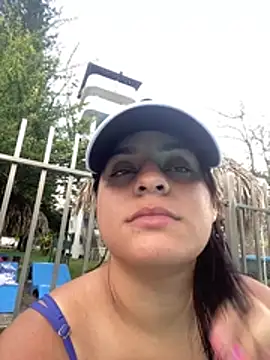 Violetrousse online show from February 15, 2026, 9:55 pm