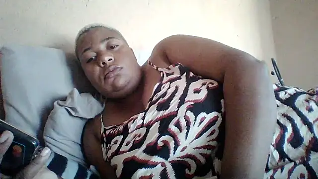 Snapshot of bustyboobs6 chatting on February 6, 2026, 7:12 am bustyboobs6 online show from February 6, 2026, 7:12 am