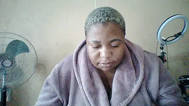 Snapshot of bustyboobs6 chatting on February 17, 2026, 5:04 am bustyboobs6 online show from February 17, 2026, 5:04 am