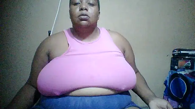 Snapshot of bustyboobs6 chatting on February 24, 2026, 5:33 pm bustyboobs6 online show from February 24, 2026, 5:33 pm