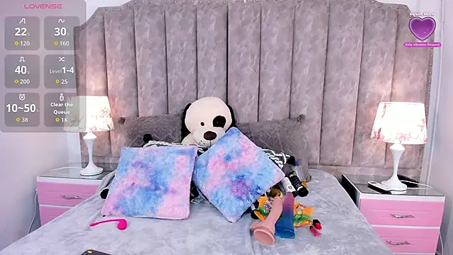 CoralHarmon online show from November 29, 2025, 9:51 pm