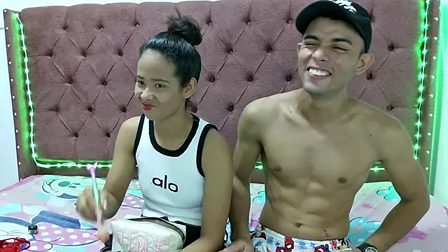 smiths couple online show from January 11, 2025, 1:16 am