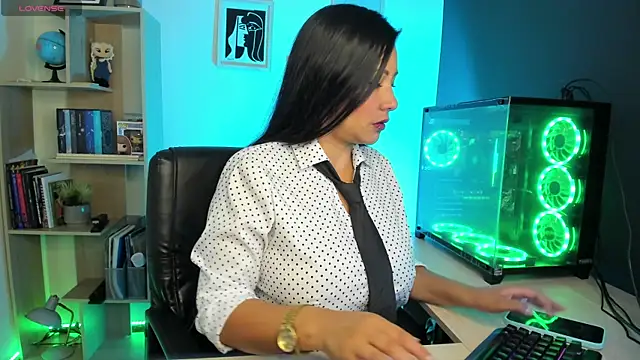 Sue Wolls online show from January 12, 2025, 3:03 pm