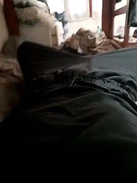 Snapshot of Loytder chatting on November 8, 2025, 10:08 pm Loytder online show from November 8, 2025, 10:08 pm