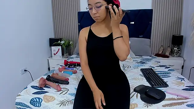 Snapshot of NAHOMI_MILLER chatting on February 20, 2026, 11:49 pm NAHOMI MILLER online show from February 20, 2026, 11:49 pm