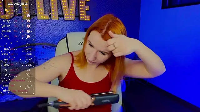 Snapshot of AliceBYKiss chatting on February 11, 2026, 6:07 am AliceBYKiss online show from February 11, 2026, 6:07 am