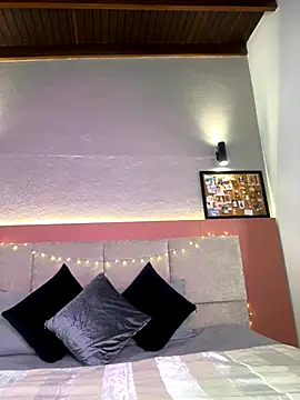 Snapshot of AniiRose chatting on November 12, 2025, 11:47 pm AniiRose online show from November 12, 2025, 11:47 pm