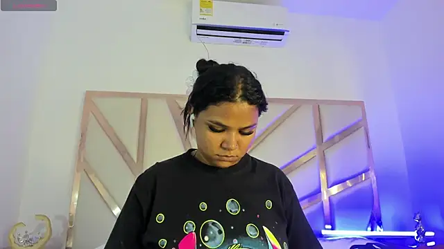 Carolina Evanss online show from September 30, 2025, 11:37 am