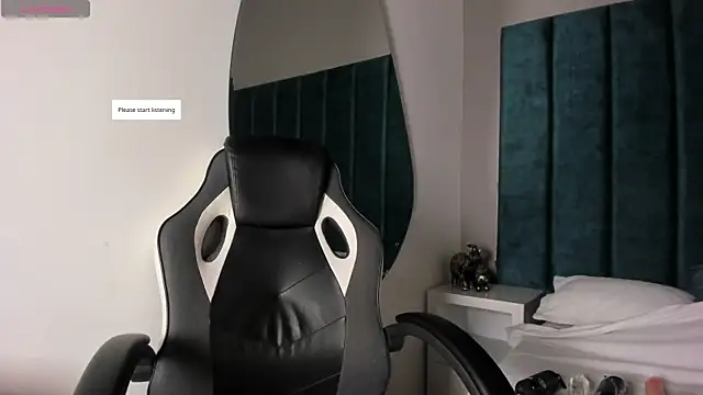 Carolina Evanss online show from March 4, 2026, 3:56 am