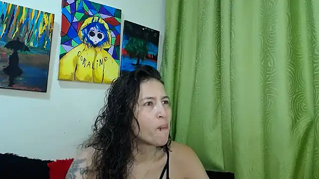 Leyla Horny Bg online show from December 15, 2025, 11:20 pm