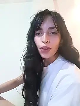 Snapshot of dholcee chatting on January 3, 2025, 9:15 pm dholcee online show from January 3, 2025, 9:15 pm