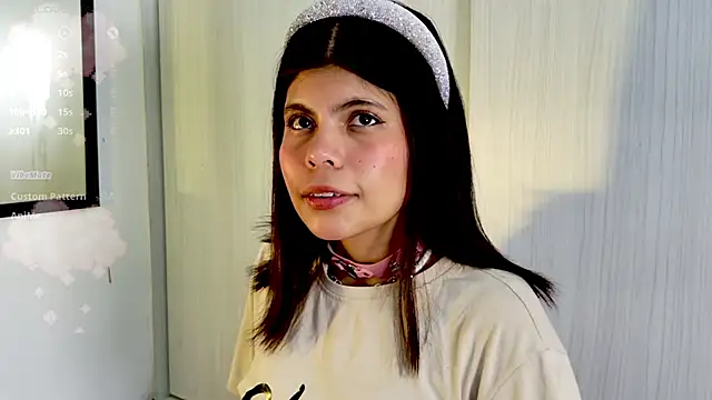 cutehanna1 online show from October 17, 2025, 7:27 pm