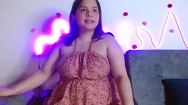 Snapshot of sophia_cute1_1 chatting on September 18, 2025, 10:50 am sophia cute1 1 online show from September 18, 2025, 10:50 am