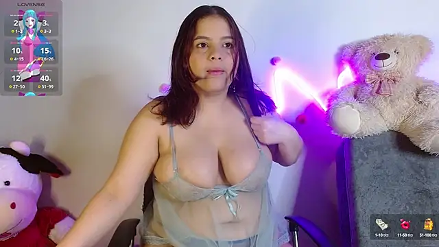 Snapshot of sophia_cute1_1 chatting on September 21, 2025, 12:18 pm sophia cute1 1 online show from September 21, 2025, 12:18 pm