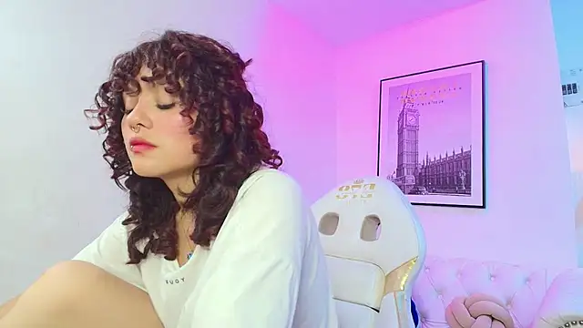 Theia moon online show from January 12, 2025, 3:46 pm