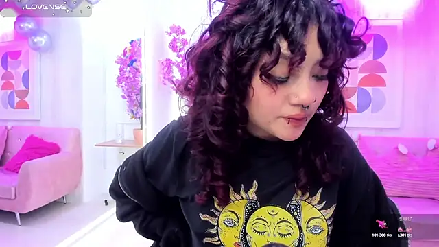 Theia moon online show from September 14, 2025, 5:28 am