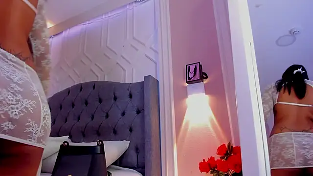 Snapshot of MadyLust chatting on February 23, 2026, 8:39 pm MadyLust online show from February 23, 2026, 8:39 pm