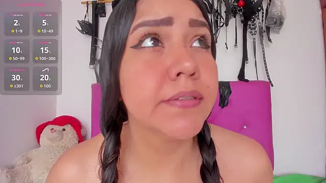 Venus Blackk online show from November 2, 2025, 7:27 pm