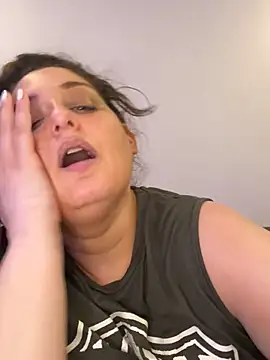 delinadelray online show from January 8, 2025, 6:52 am