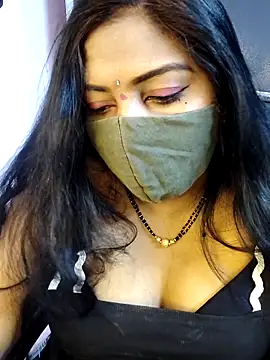 RomeoJuliet345 online show from March 12, 2026, 10:32 am