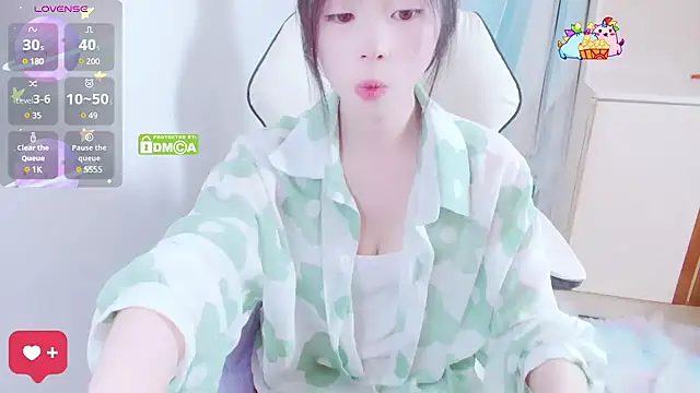 xiyao1314 online show from January 7, 2025, 8:56 am