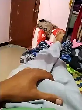 PracticalGum40 online show from December 3, 2024, 9:23 pm