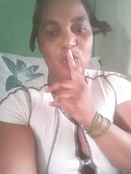 Snapshot of SexyEbony37X chatting on September 18, 2025, 6:59 am SexyEbony37X online show from September 18, 2025, 6:59 am