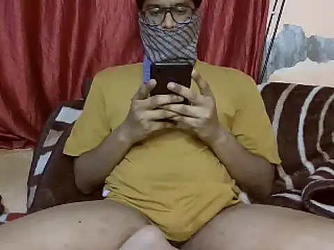 Snapshot of utkarsh_240 chatting on February 20, 2025, 3:30 pm utkarsh 240 online show from February 20, 2025, 3:30 pm