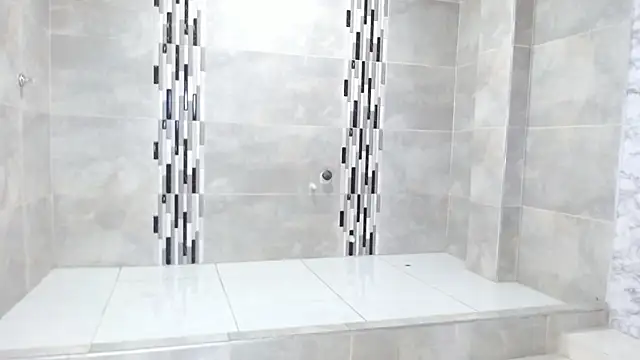 Candy Bony online show from December 17, 2025, 3:12 am