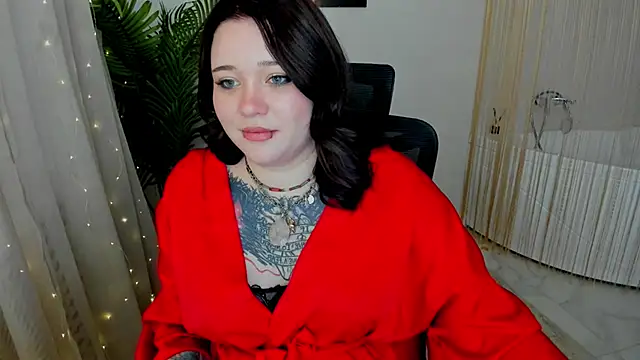 Snapshot of MoonLghte chatting on February 28, 2025, 1:47 am MoonLghte online show from February 28, 2025, 1:47 am