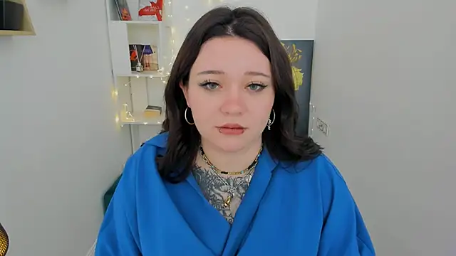 Snapshot of MoonLghte chatting on March 1, 2025, 2:04 am MoonLghte online show from March 1, 2025, 2:04 am