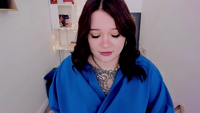 Snapshot of MoonLghte chatting on March 9, 2025, 11:36 am MoonLghte online show from March 9, 2025, 11:36 am