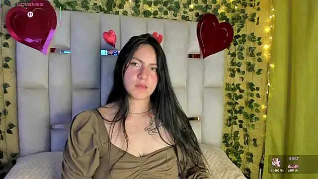 jenifer  power10 online show from February 26, 2025, 5:28 pm