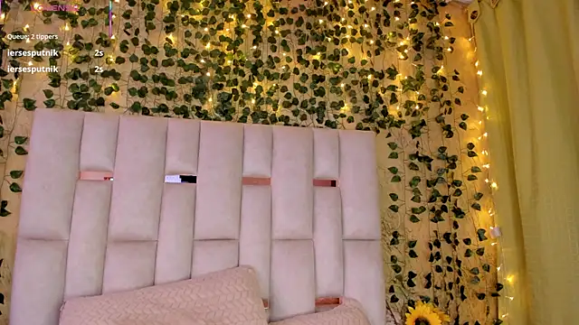 jenifer  power10 online show from March 19, 2025, 1:29 pm